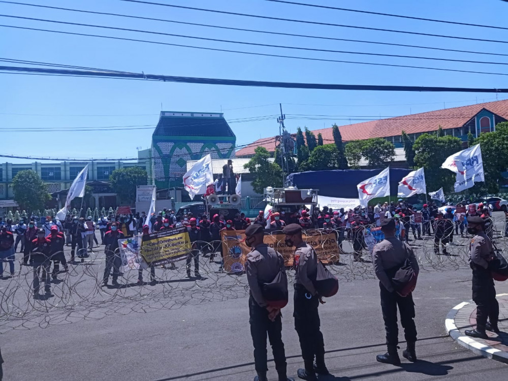 DPRD Jatim Nilai Pengawasan Disnaker Lemah